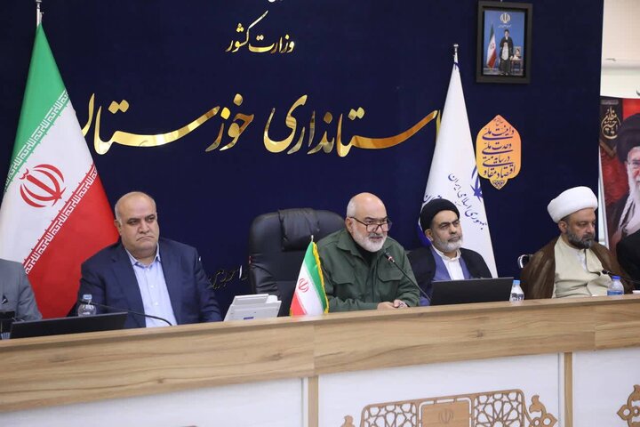 تأکید استاندار خوزستان بر صدور روادید اتباع در کشور برای تردد روانتر زائران اربعین