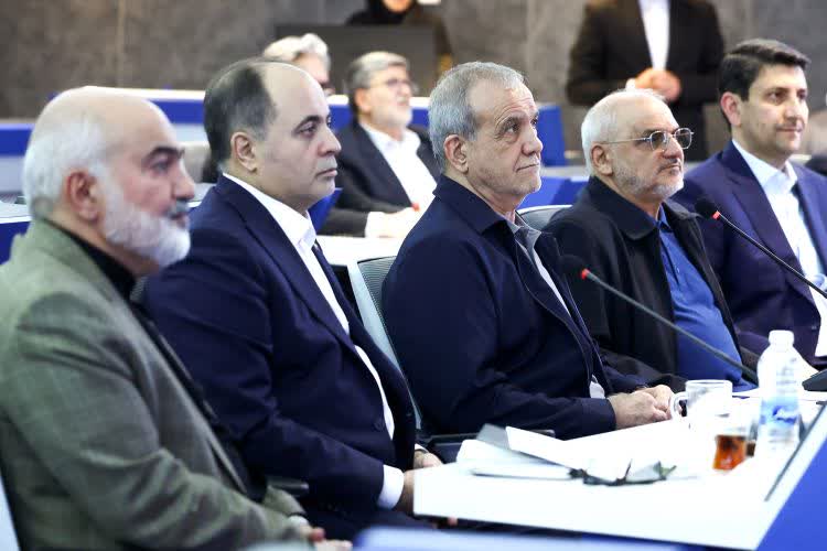 رئیس‌جمهور: خوزستان در اقتصاد کشاورزی کشور نقش محوری دارد / ابراز رضایت دکتر پزشکیان از مدیریت جهادی استاندار خوزستان در راستای امنیت غذایی کشور