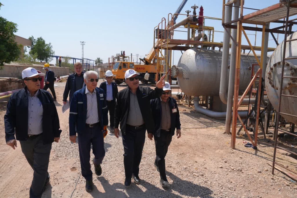 بازدید مدیران شركت ملی مناطق نفتخیز جنوب از تاسیسات «رگ سفید ۱» با هدف رفع چالشهای عملیاتی مرتبط با پیشبرد اهداف تولید