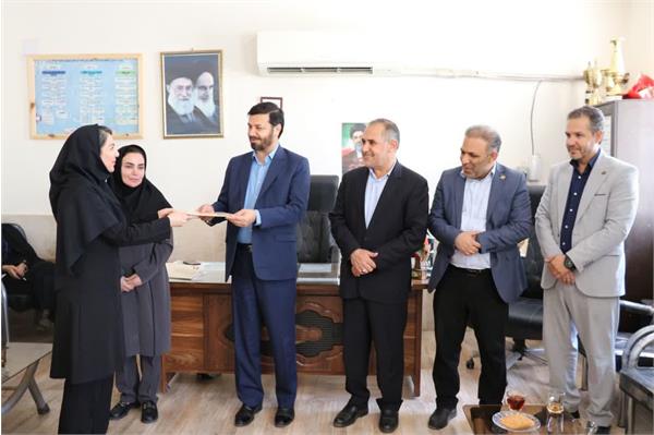 مدیر کل فرهنگ و ارشاد اسلامی خوزستان: حمایت از اساتید هنر سرمایهگذاری برای آینده است