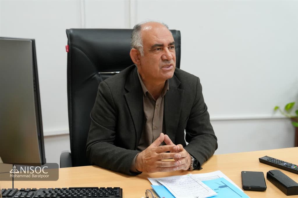 بازنگری گسترده ساختارها با رویكرد تقویت انگیزه نیروهای عملیاتی و افزایش بهرهوری