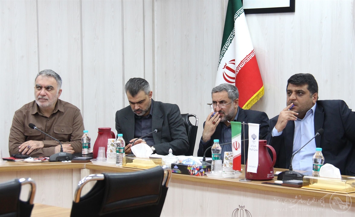 شهردار اهواز در جلسه ستاد بحران: مدیریت آب‌های سطحی نیازمند همکاری همه دستگاه‌های اجرایی است